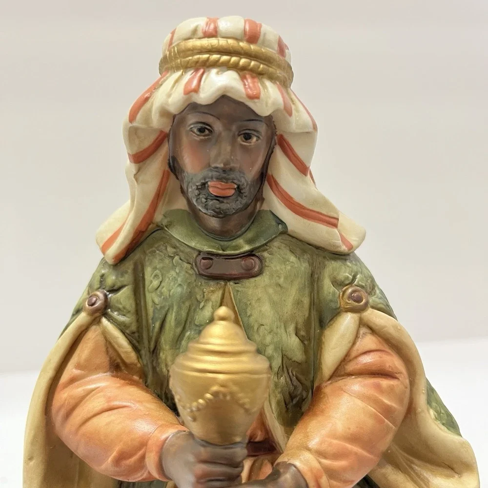 Christmas Grandeur Noel Porcelain Nativity Wise Man Replacement Figure 1999
